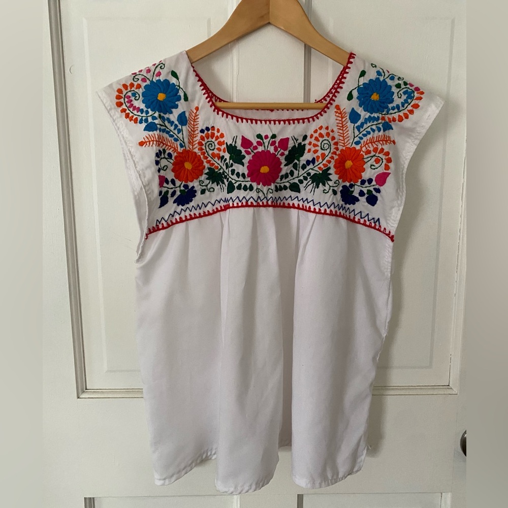 Embroidered White Top - Mexican Oaxacan style